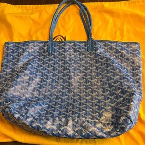 Goyard St. Louis Pm in light blue.